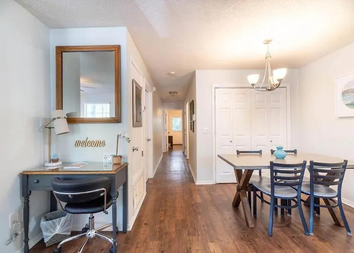Holiday home Foxden, Walk To Downtown Festivals And Events! Pensacola