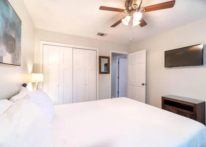 Foxden, Walk To Downtown Festivals And Events!